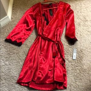 Black and Red nightie with robe NWT medium